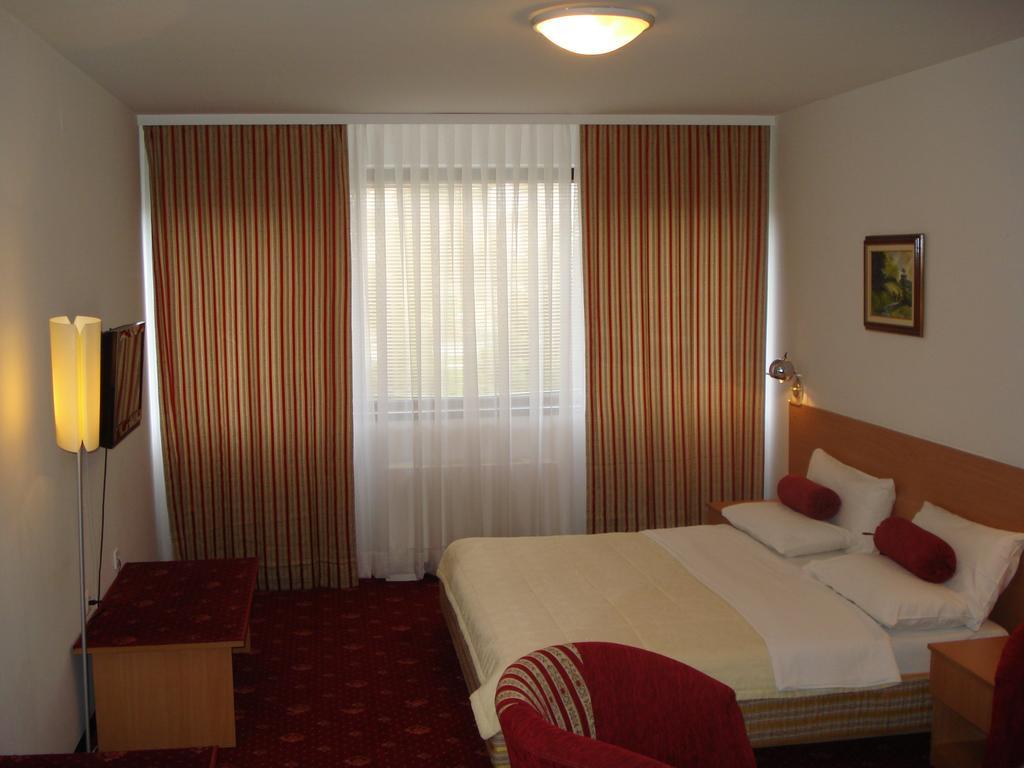 Hotel Grand Saraievo Exterior foto